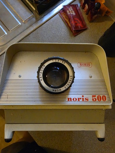 Noris 500 slide projector - noris,