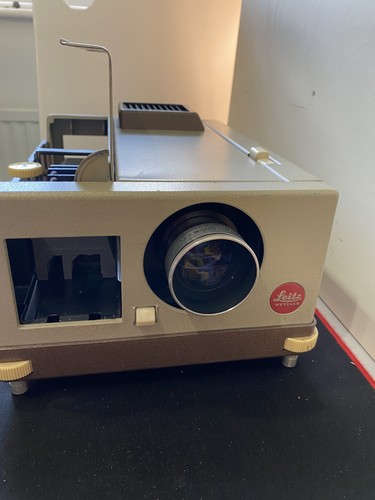 Leitz pradovit 35mm slide - f,